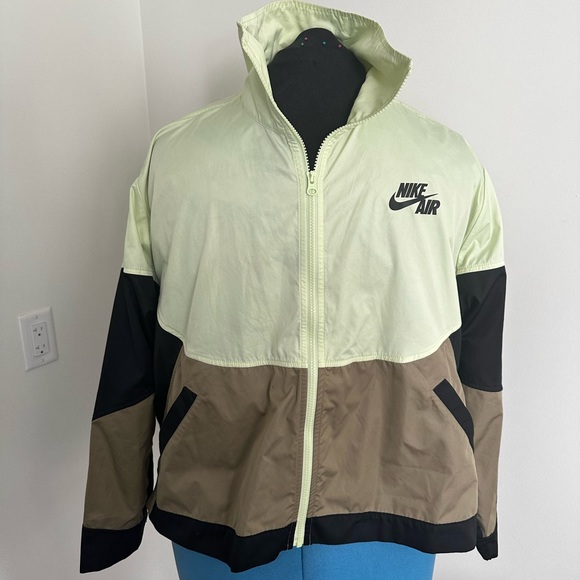 Nike Cropped Track Jacket - Picture 2 of 5